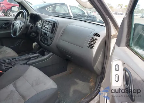 2006 Ford Escape Xls/Xls Manual z USA, uszkodzony, nr VIN 1FMYU02Z36KD17251